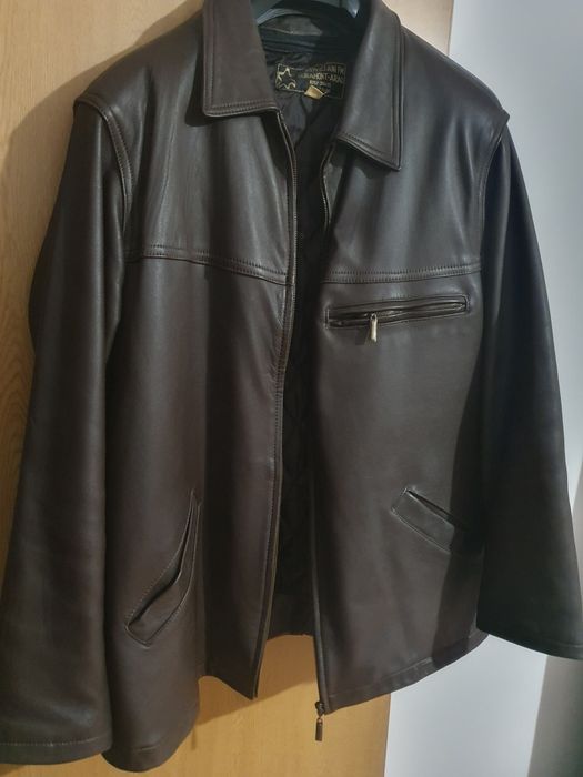 Haina de piele culoare maro