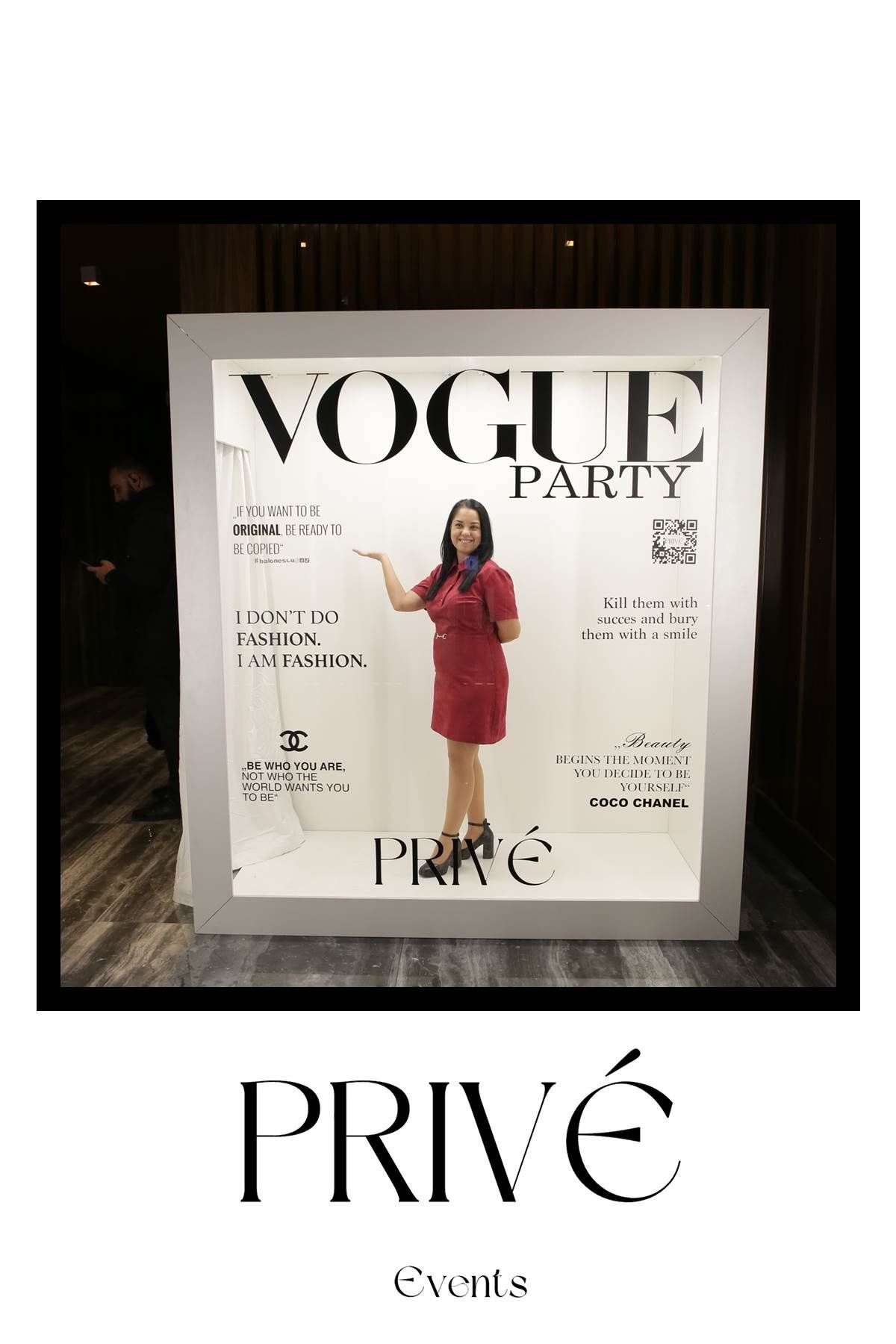 walk in magazine cabina foto