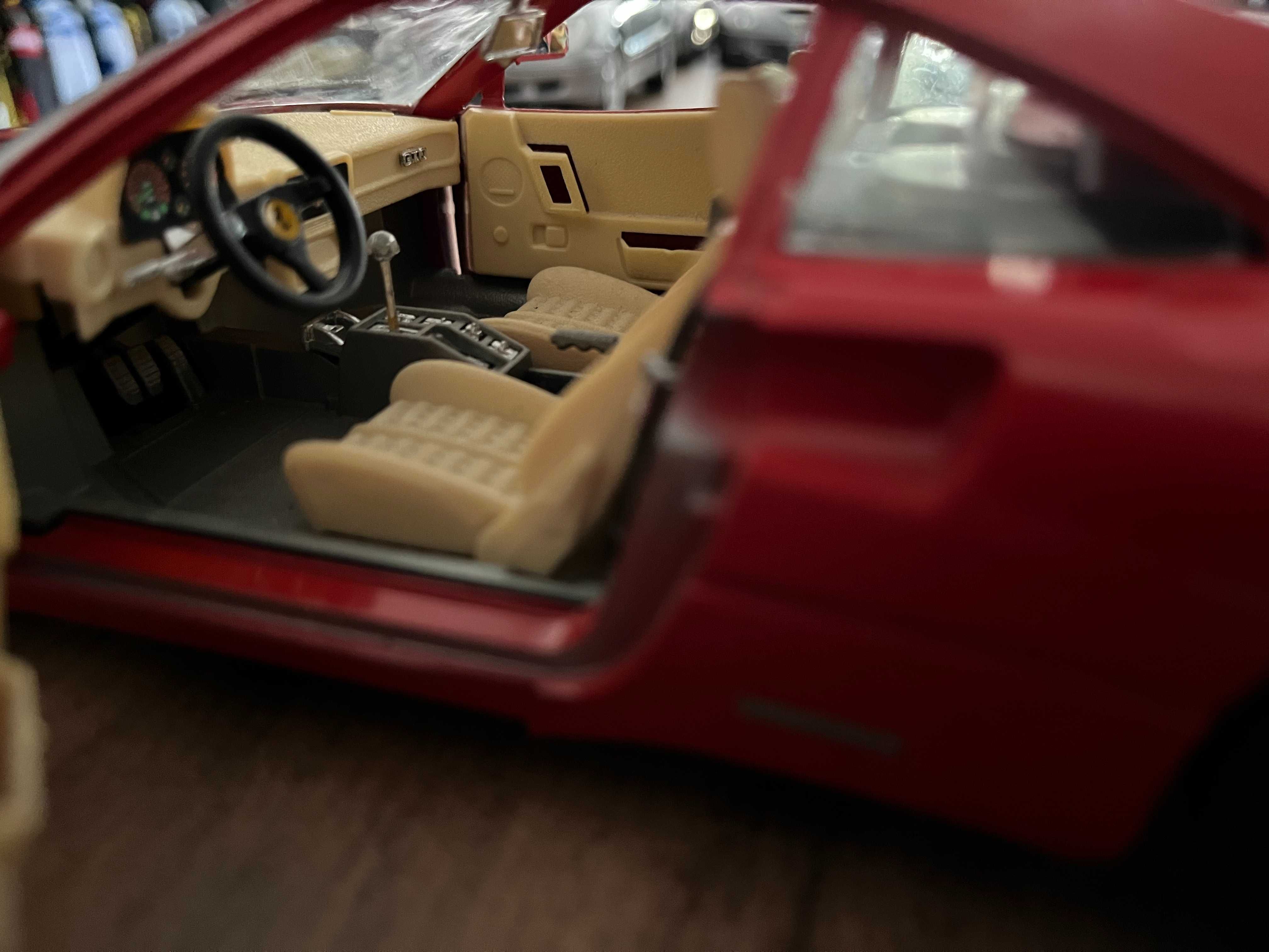 Метална колекционерска колички BBURAGO FERRARI GTO 1984 мащаб 1:18