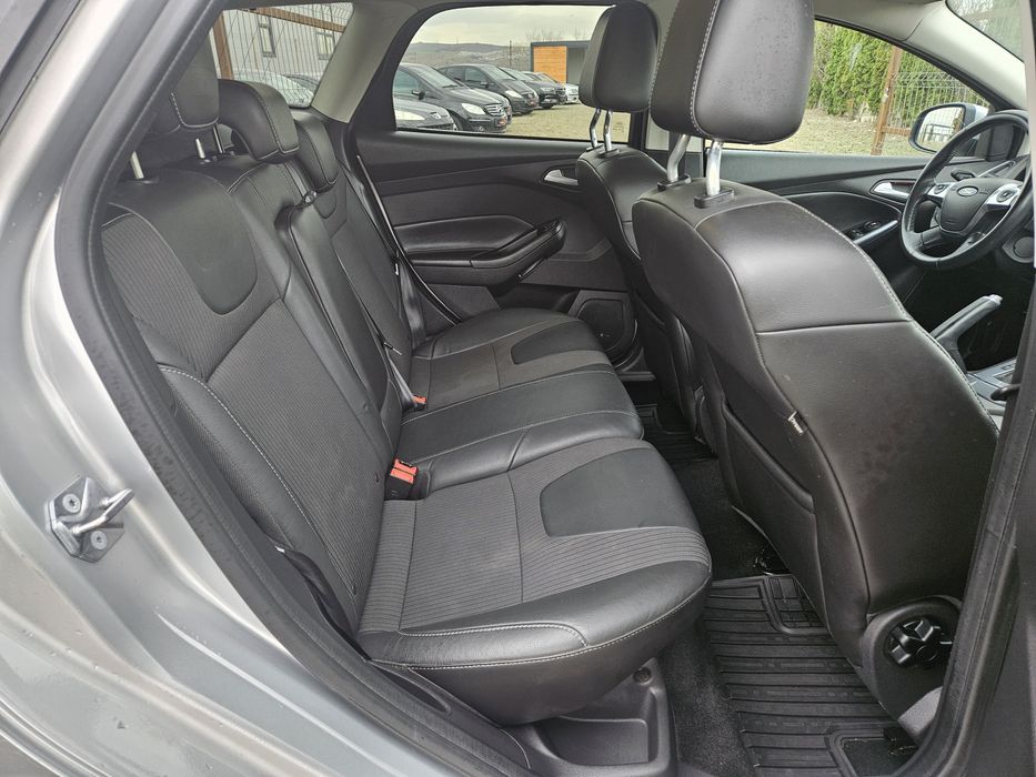 Ford Focus Titanium 2.0L 140cp Automatic/Cameră/Volan incalzit/Credit