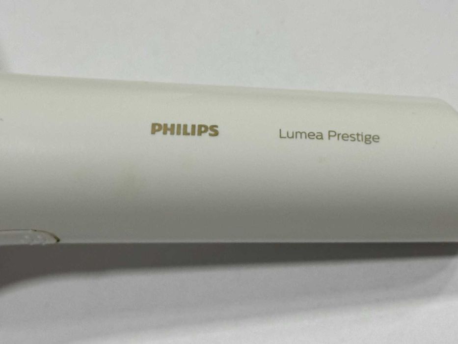 Фотоепилатор Philips Lumea BRI956/00