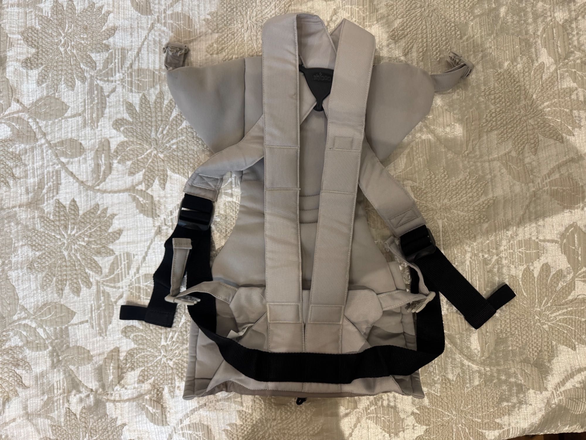Кенгуру Chicco за бебе от 0 до 9 месеца Easy Fit