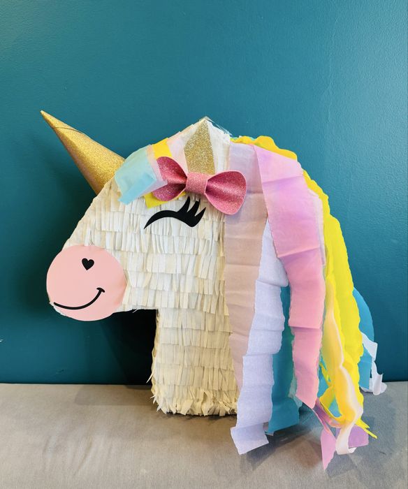 Еднорог пинята Дъга