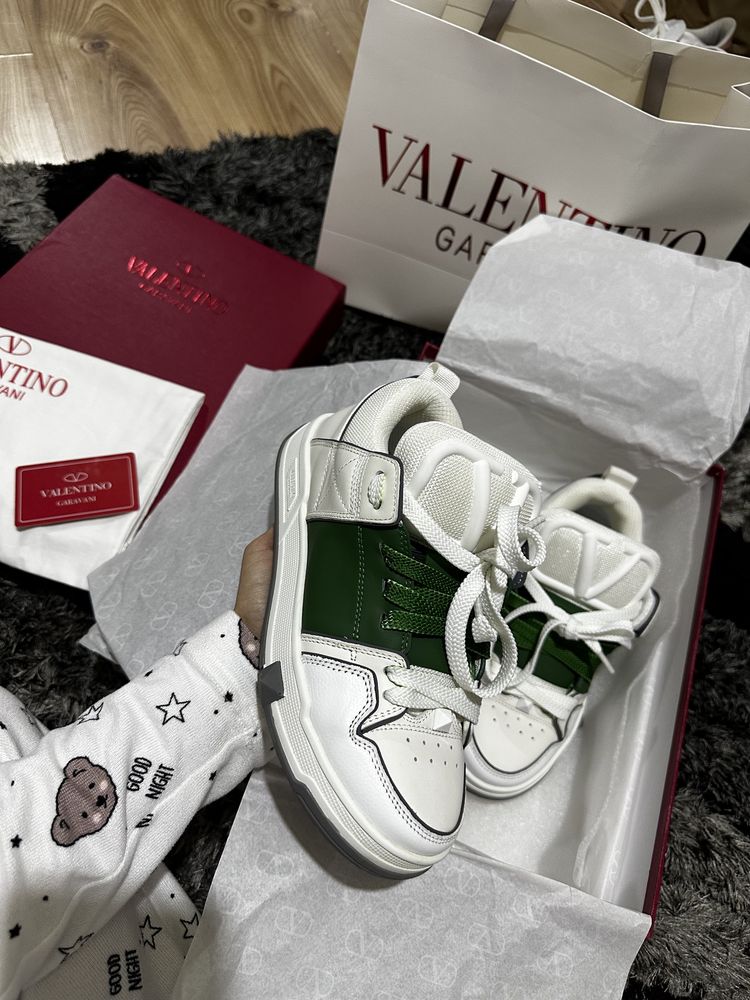 Оригинални обувки Amiri и valentino