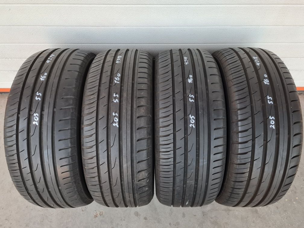 Летни гуми 4 броя TOYO Proxes CF2 205 55 R16 дот 4818