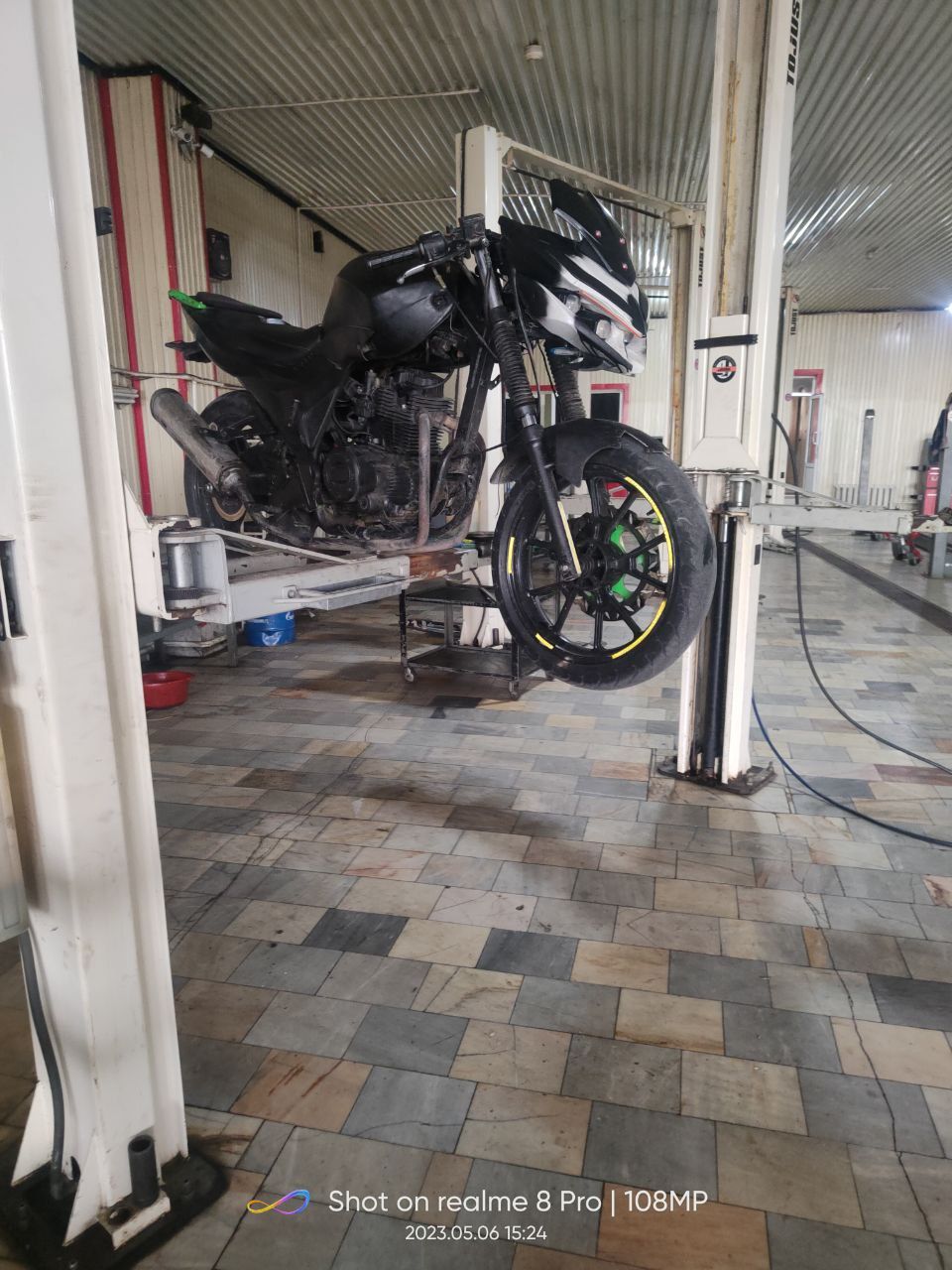 Srochna Sotiladi orzonga bervoraman Moto sport bayk 250