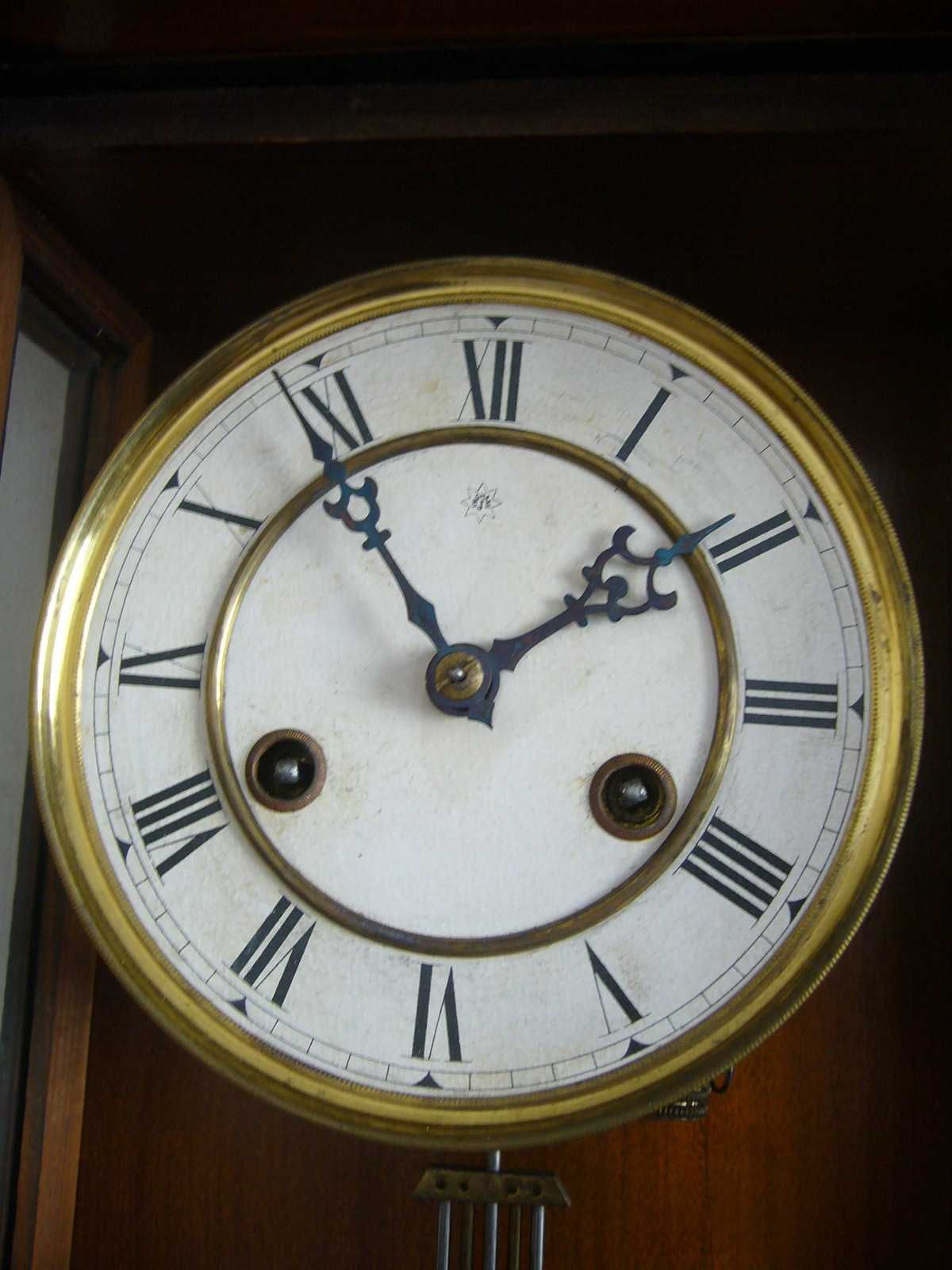 Старинен Стенен Часовник Junghans - Намаление със 100 лв