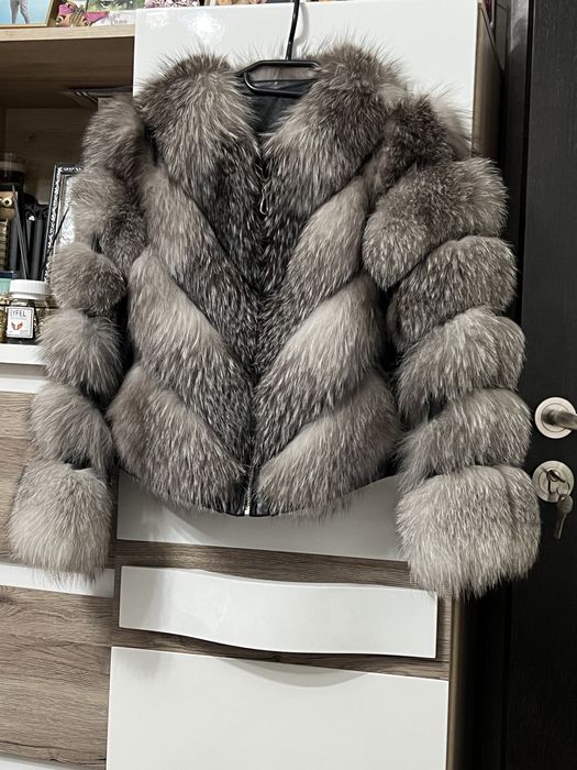 Haina blana naturala vulpe