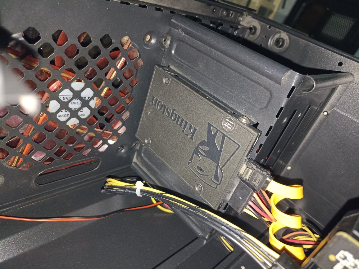 PC Desktop - pentru gaming și task-uri zilnice