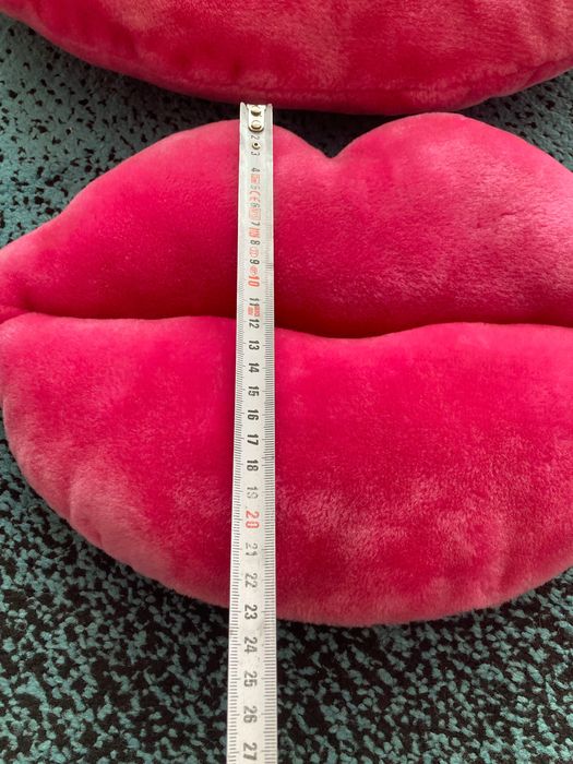 Декоративни възглавнички “ Целувка “