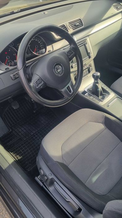 Vw passat berlina an 2012