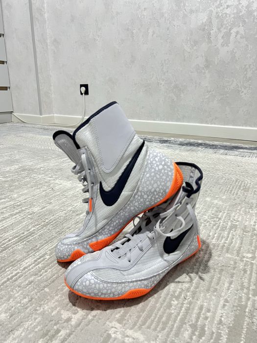 Продам боксерки nike machomai,adidas форму