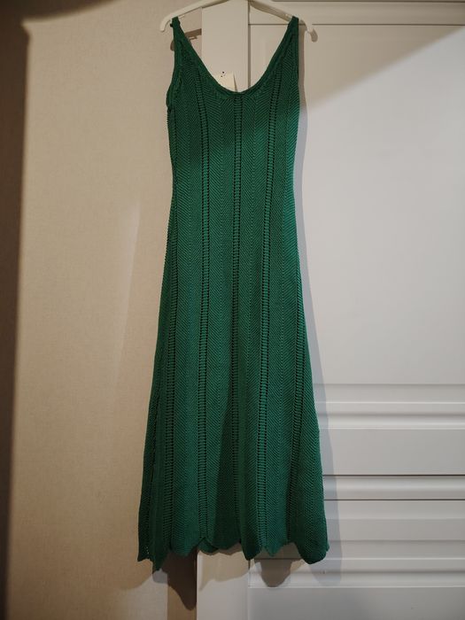 Продам Новые платья