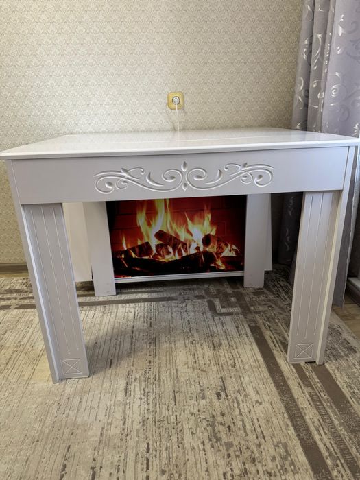 Продам стол трансформет 3 метра