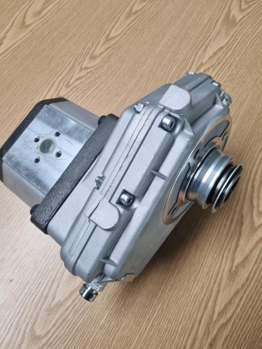 Multiplicator pompa hidraulica spargator lemne,sararita