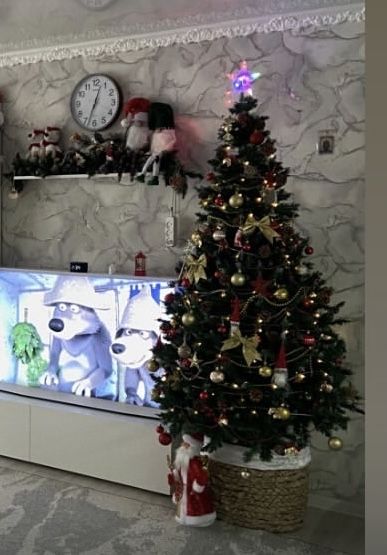 Продам елку искуственную