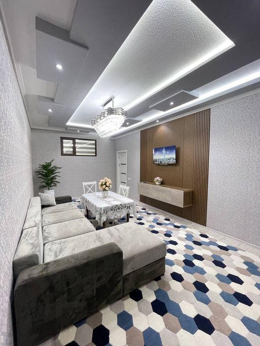 Срочно 3хонали квартира Сотувда