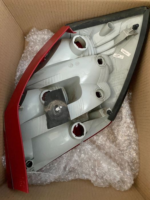 Оригинален ляв стоп за Skoda Fabia 2 хечбек  5J6945111