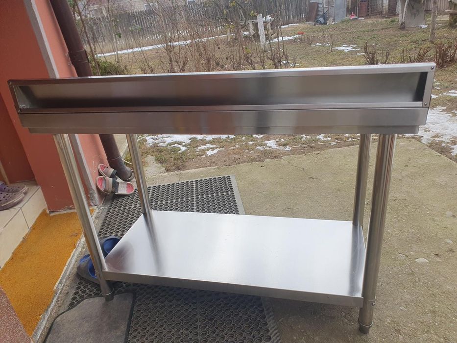 Masa inox supraetajata