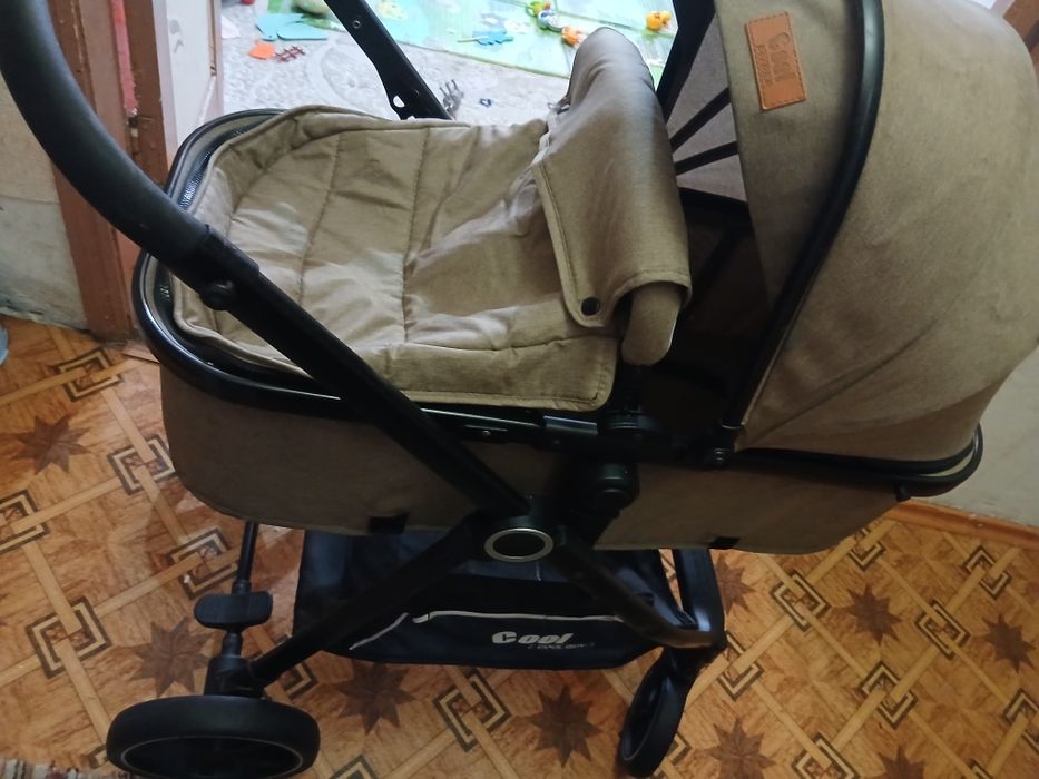 Продам коляску  зима-лето