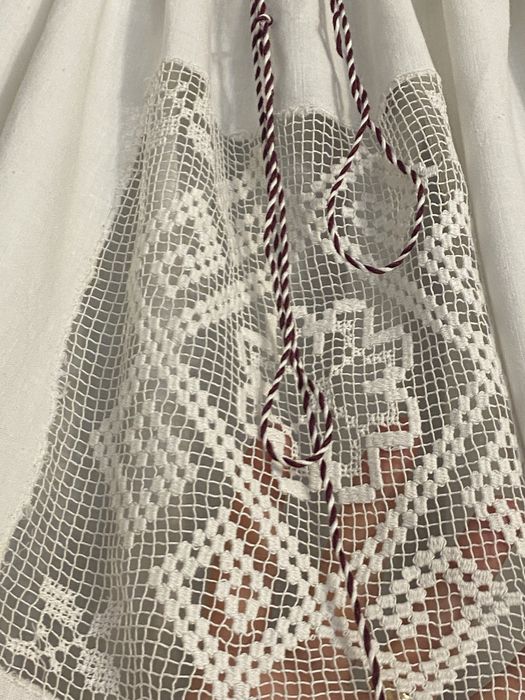 Costum popular autentic