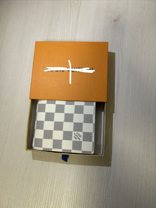 Portofel stoc limitat