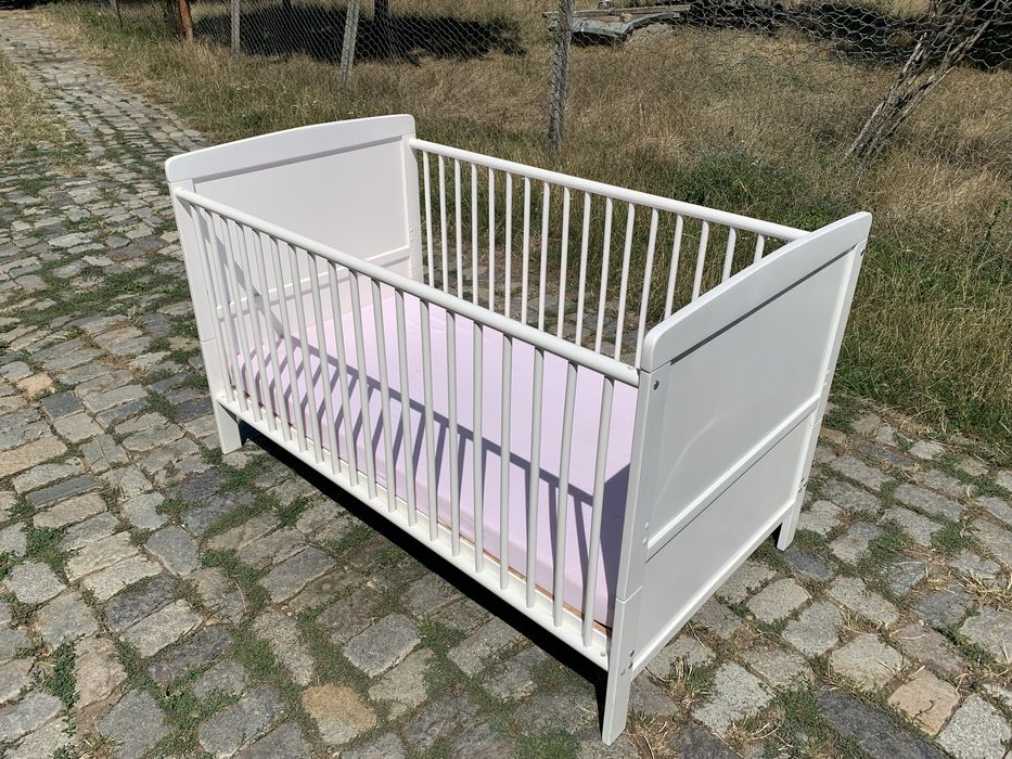 Patut bebe din lemn masiv + saltea