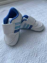 Бебешки обувки Adidas