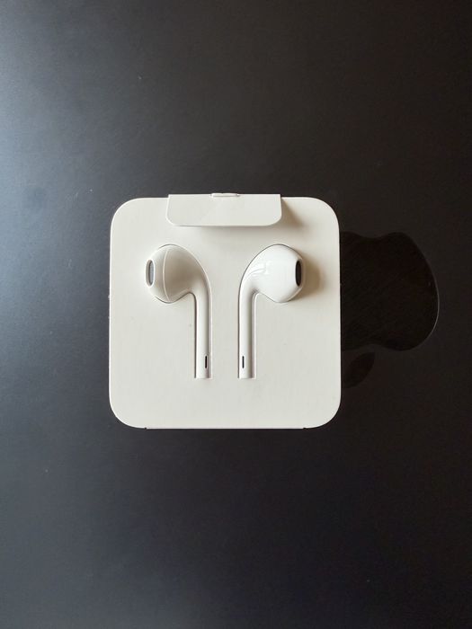 Оригинални Apple EarPods с Lightning конектор