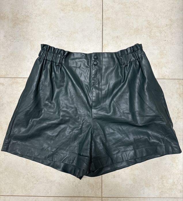 Нови кожени щорти