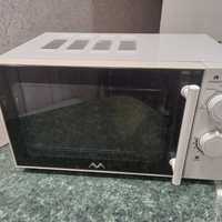 Продам микроволновую печь AVA