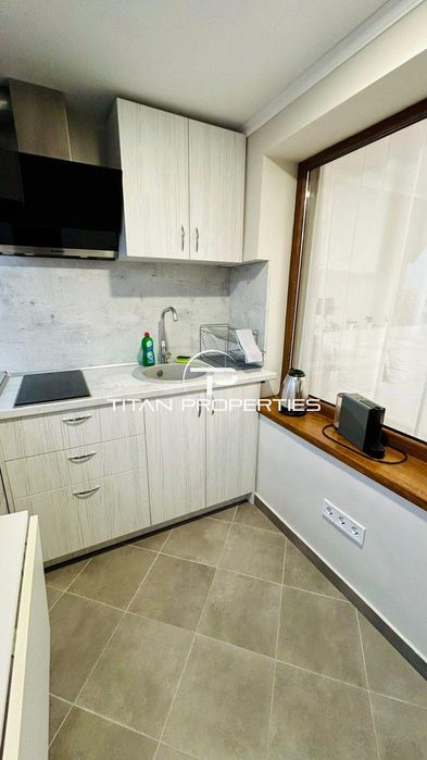 Дава се под наем Едностаен апартамент в Бургас, Център - 35 кв.м за 408 € - Снимка #3