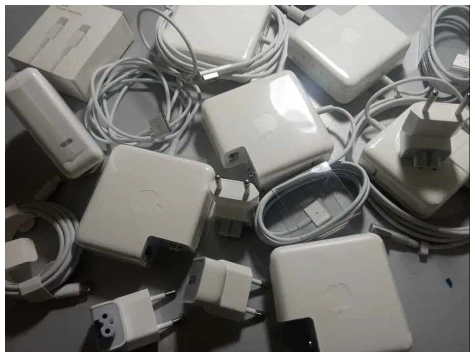 на макбук для Magsafe и так же Type-c Зарядка блок питания от Apple