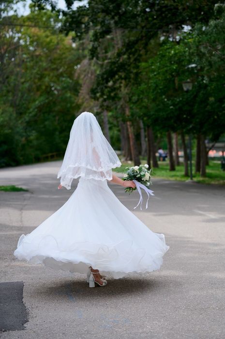 Vând rochie de mireasă