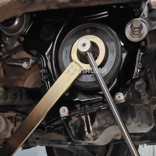 Инструмент за фиксиране шайбата на колянов вал VAG 1.8L /2.0L TFSi/TSi