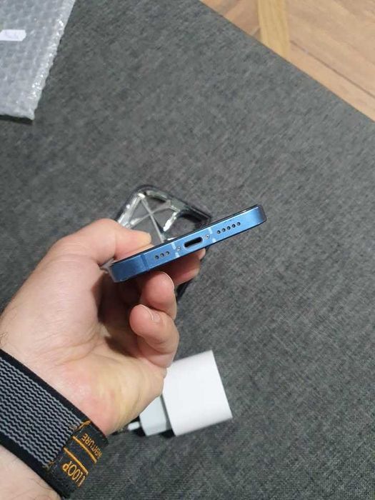 Iphone 13 -126gb - bat 100% - pret 14oo lei FIX