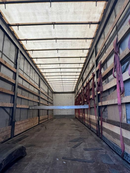 Inchiriez Semiremorca Vario Schmitz , an fabricatie 2014.