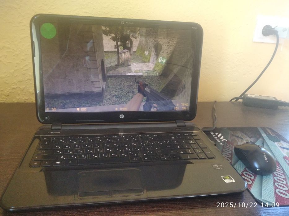 Ноутбук сотилади Hp pavillion