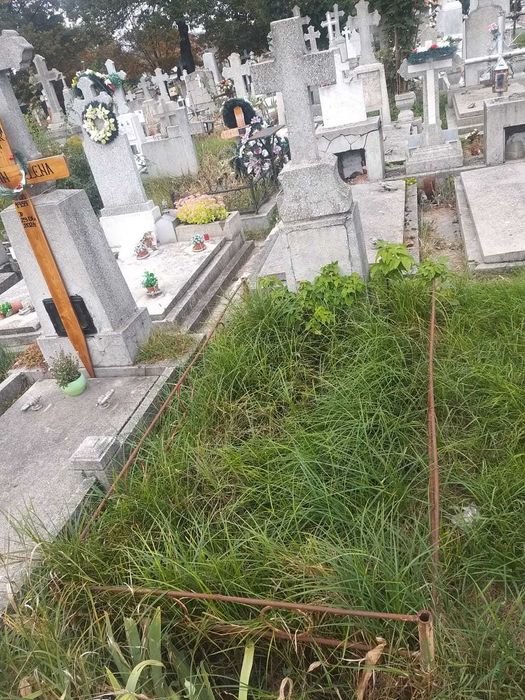 Vand loc de veci la cimitirul Eternitate
