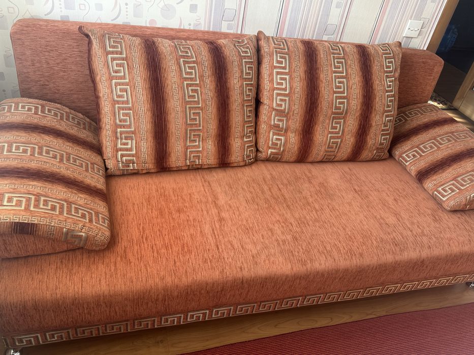 Продается диван-тахта!