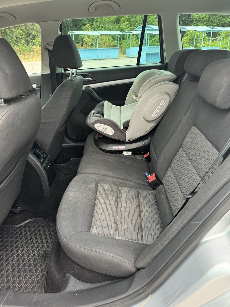 Продавам Skoda Octavia 1.6TDI