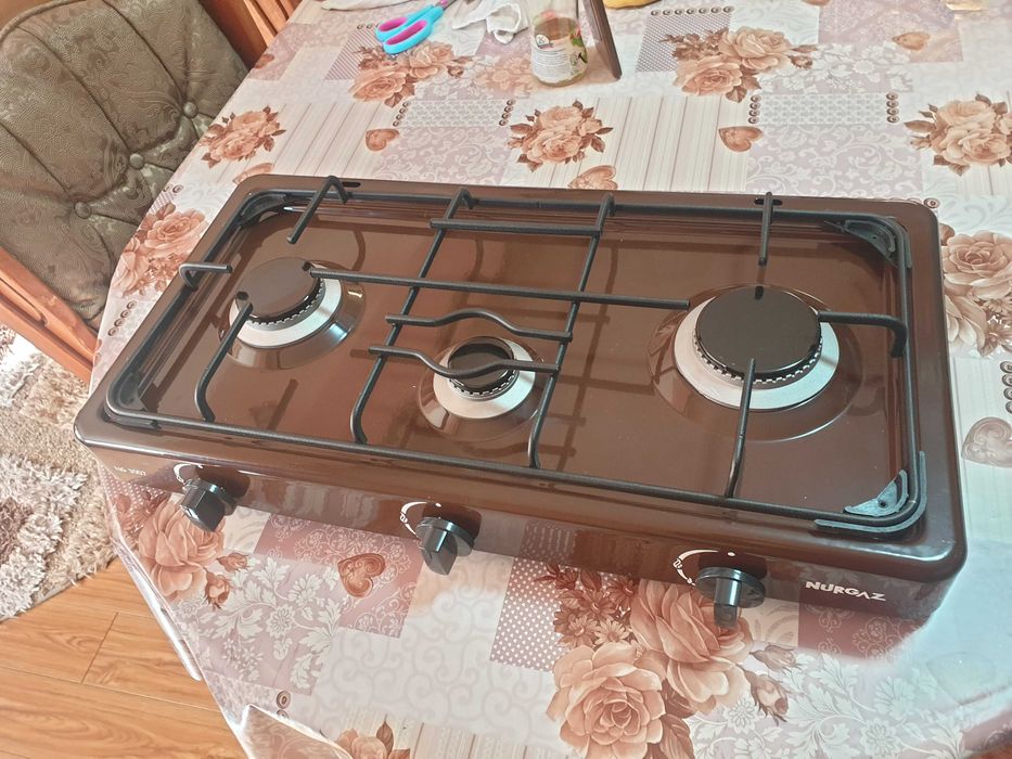 Aragaz 3 ochiuri gaz-nou in cutie