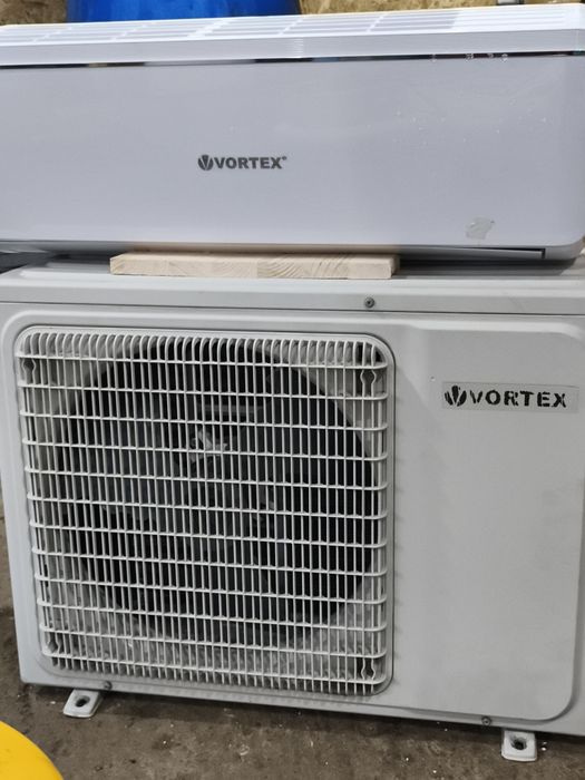 Vând aer condiționat Vortex 12 000 BTU
Vând aer condiționat Vortex 12