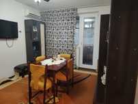 Vand apartament 3 camere semidecomandat