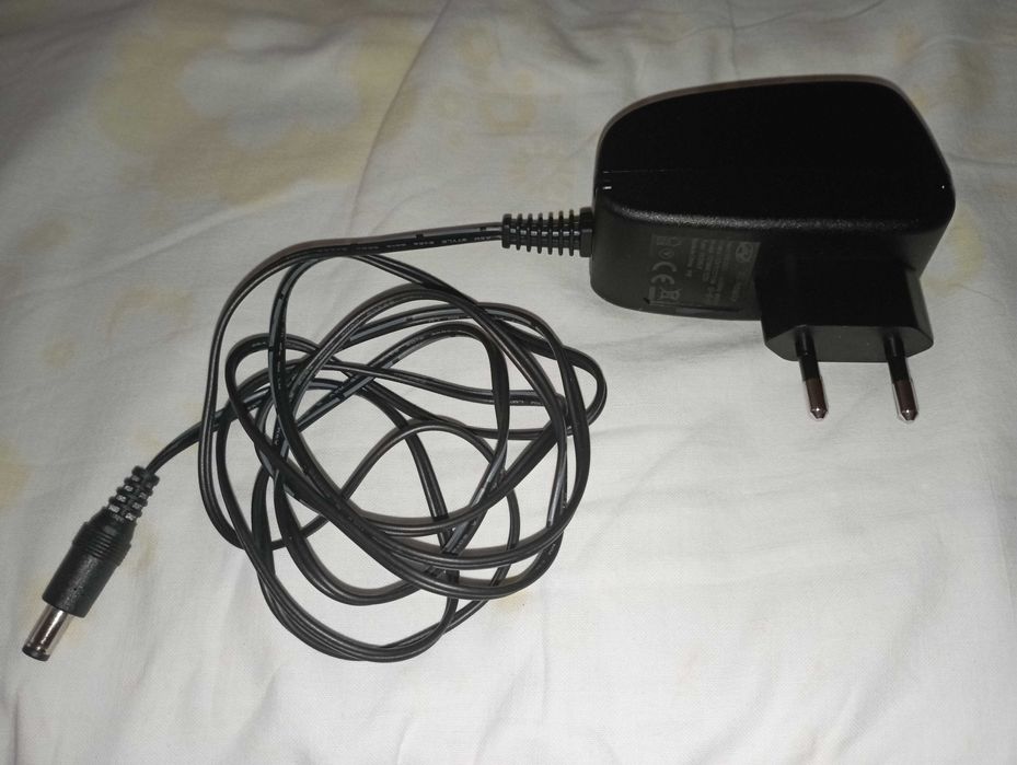 adaptor AC/DC de 12V 1.5A ,Nou