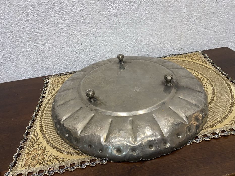 Стара арабска фруктиера с посребряване