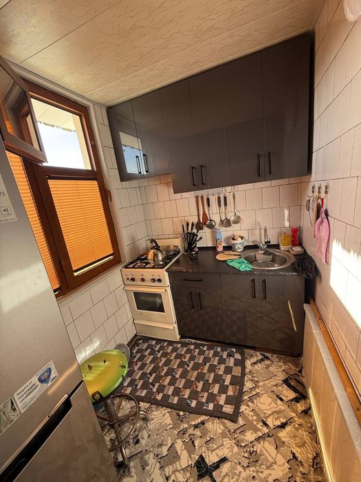 Eshonguzar da 2 xonali kvartira sotiladi. 2.2.4