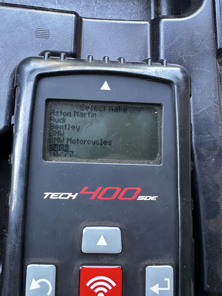 Уред за програмиране на TPMS сензори.