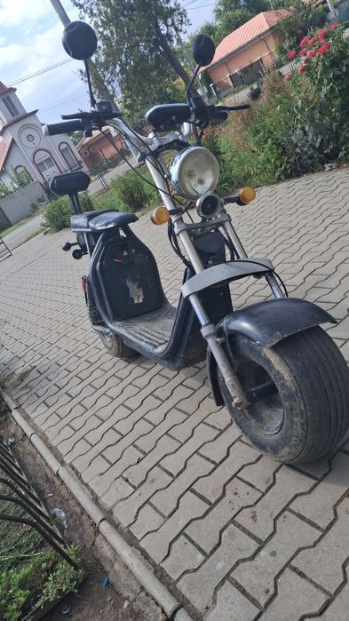 Vând scuter electric motor 1500w km/h 50,negociabil