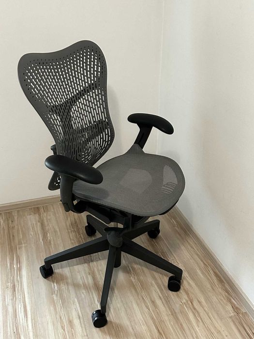 scaun birou ergonomic premium Herman Miller Mirra 2 2850ron tva inclus